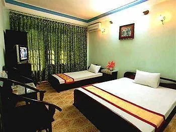 Blue Sky Hotel Nha Trang 2*,
